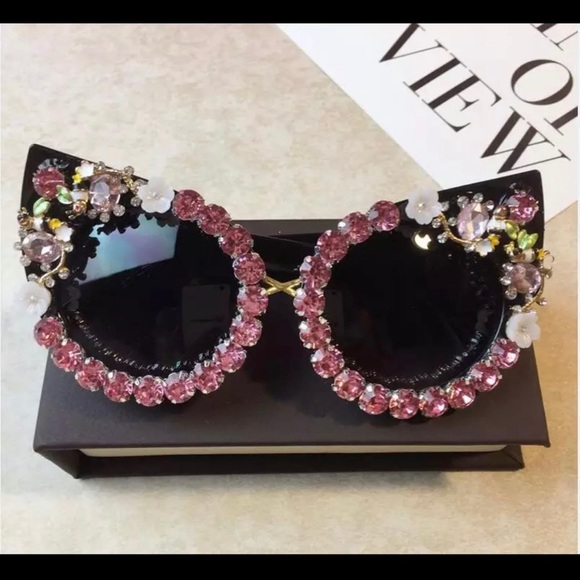 Floral Rhinestone Sunglasses - Picture 2 of 3